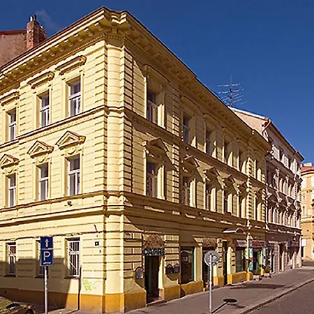 Amandment Aparthotel 3*