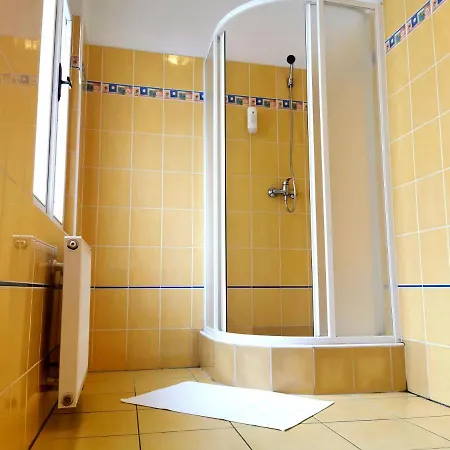 Amandment Aparthotel 3*