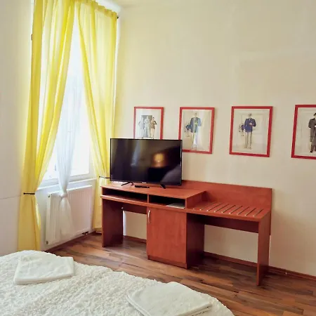 Aparthotel Amandment 3*