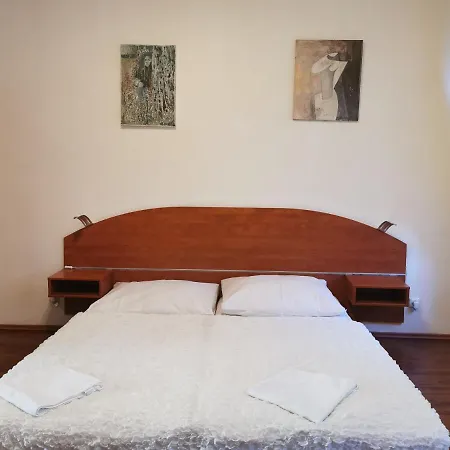 Amandment 3* Praag