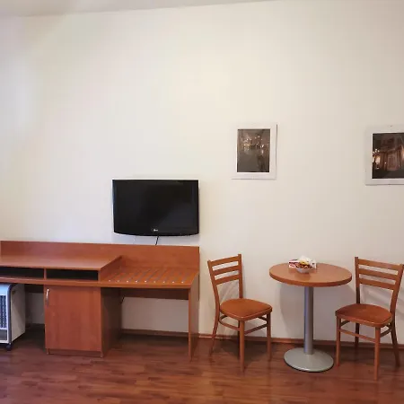 Aparthotel Amandment 3*